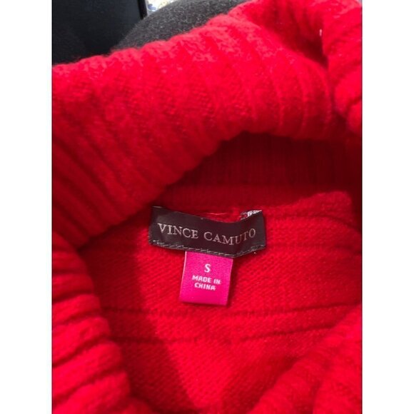 Vince Camuto red turtle neck sweater size small NWOT - Picture 4 of 4